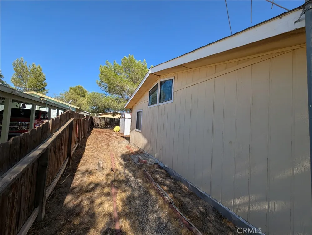 19012 Panther Avenue Adelanto, CA 92301