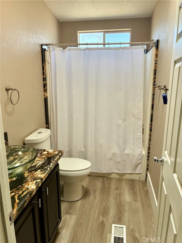 1053 Lindero Pinon Hills, CA 92372