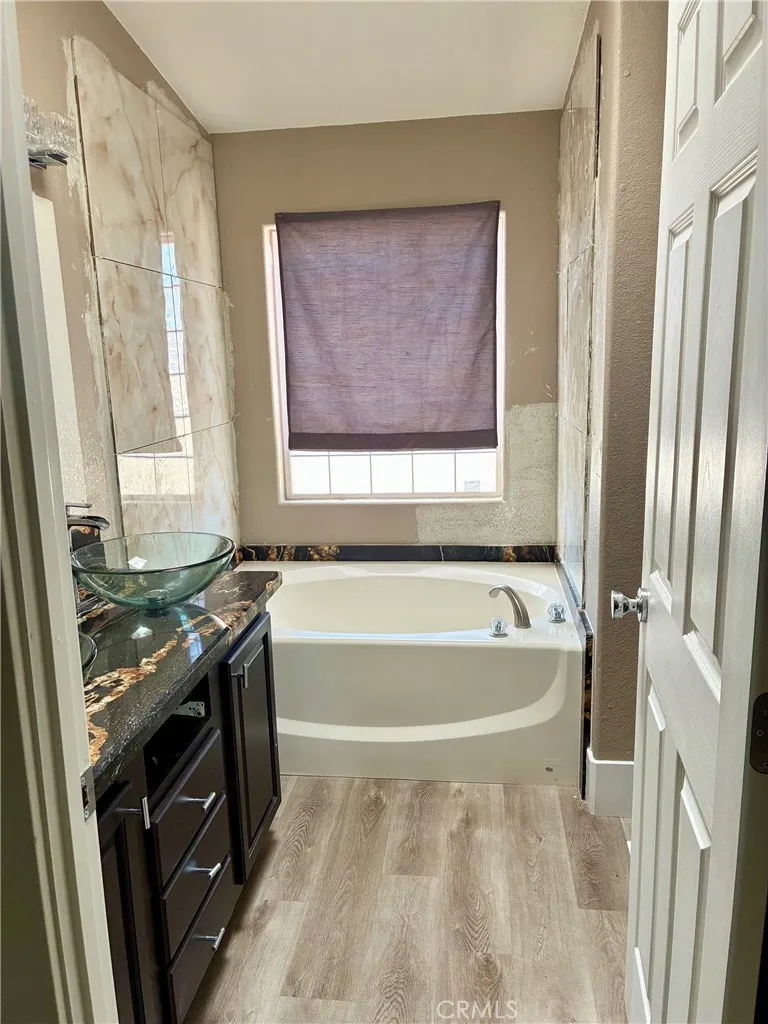 1053 Lindero Pinon Hills, CA 92372