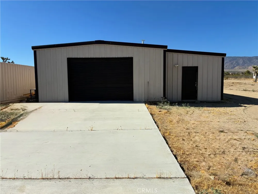 1053 Lindero Pinon Hills, CA 92372