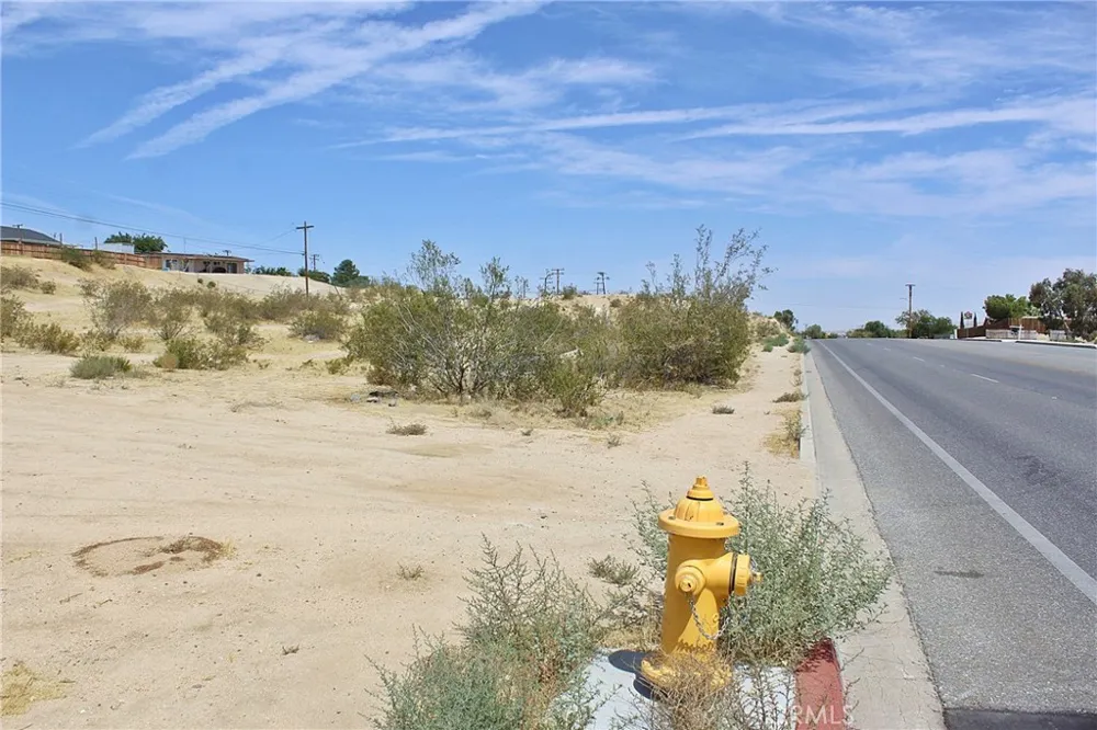 11 Village Drive Victorville, CA 92395