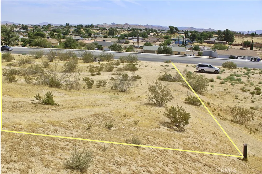 11 Village Drive Victorville, CA 92395