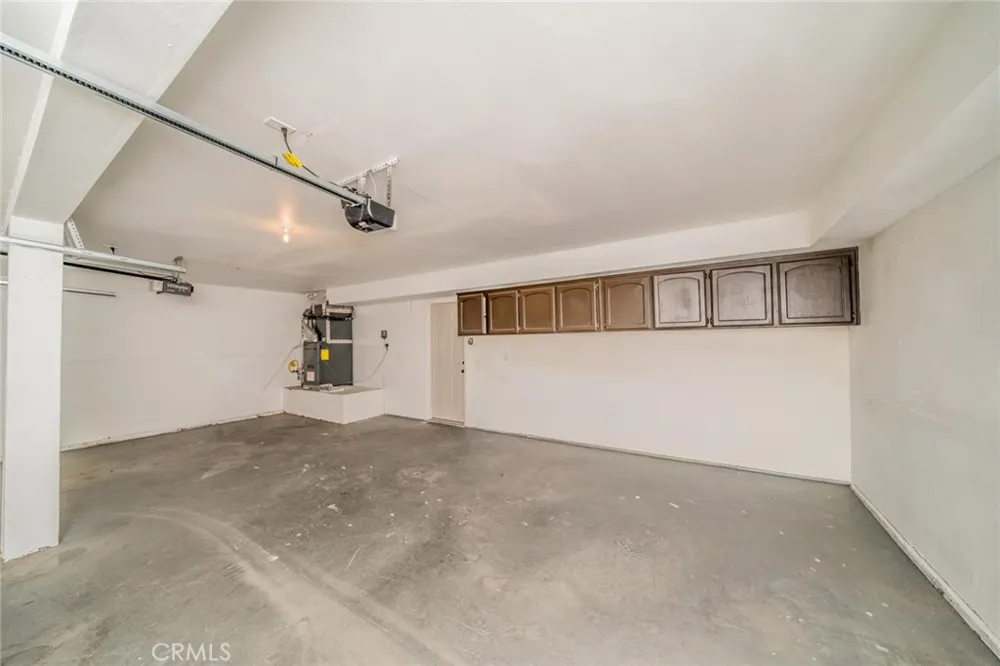 16334 Ridge View Drive Apple Valley, CA 92307