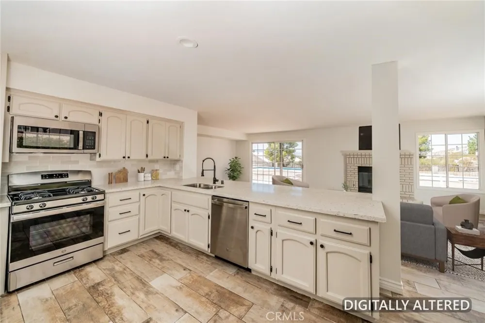 16334 Ridge View Drive Apple Valley, CA 92307
