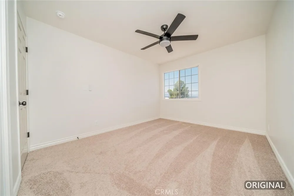 16334 Ridge View Drive Apple Valley, CA 92307
