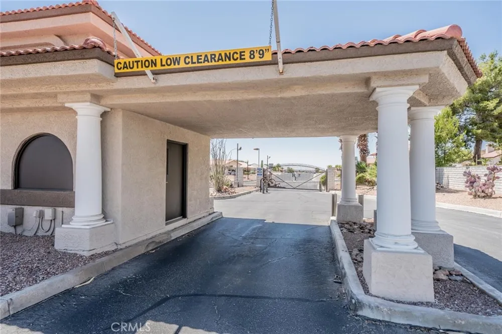 16334 Ridge View Drive Apple Valley, CA 92307