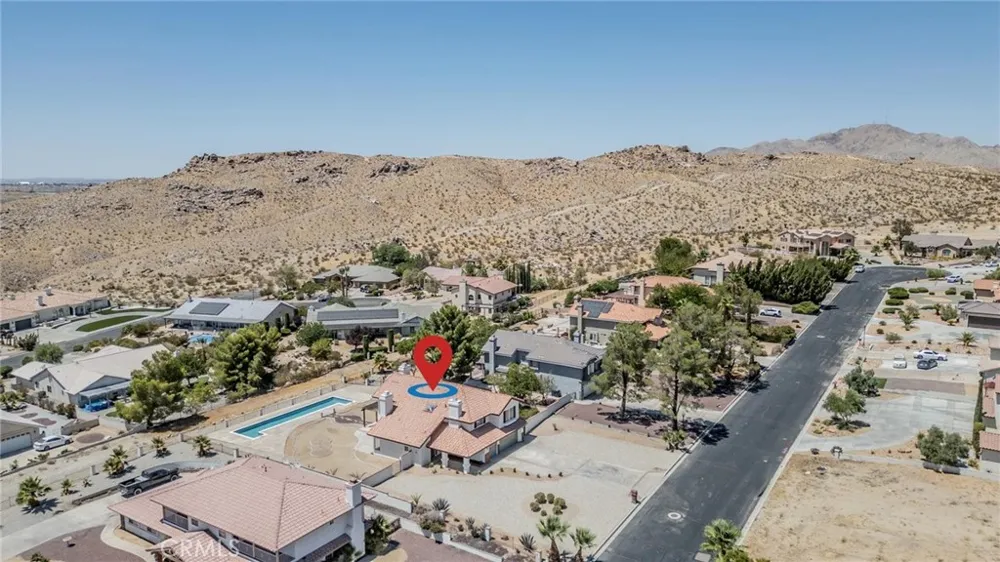16334 Ridge View Drive Apple Valley, CA 92307
