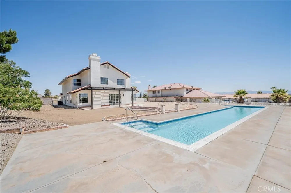 16334 Ridge View Drive Apple Valley, CA 92307