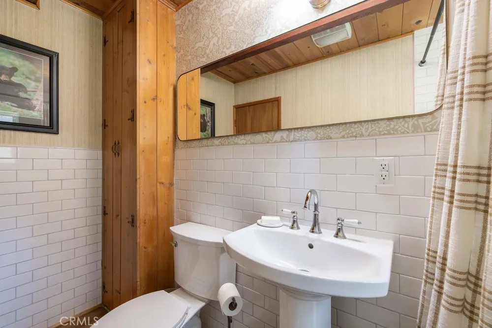 336 E Mojave Big Bear, CA 92314