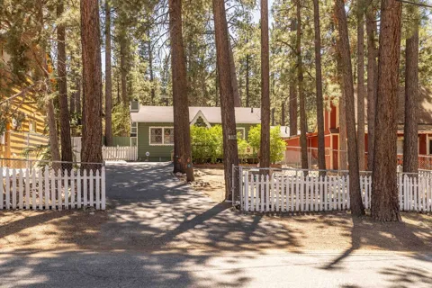 336 E Mojave