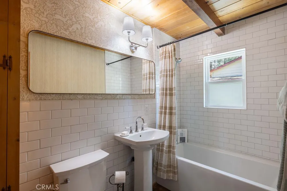 336 E Mojave Big Bear, CA 92314