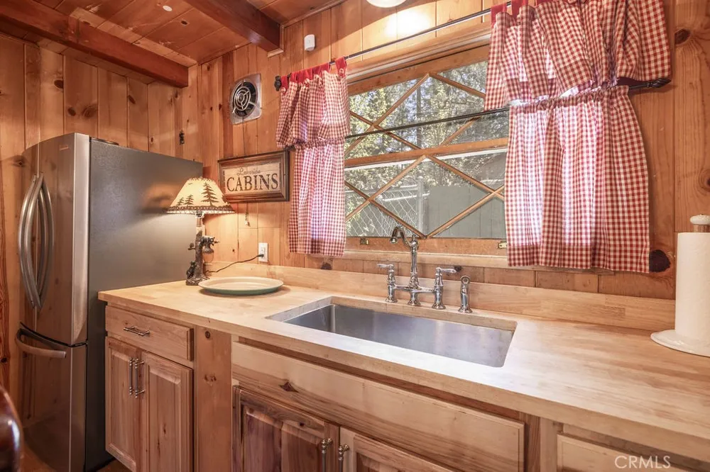 336 E Mojave Big Bear, CA 92314
