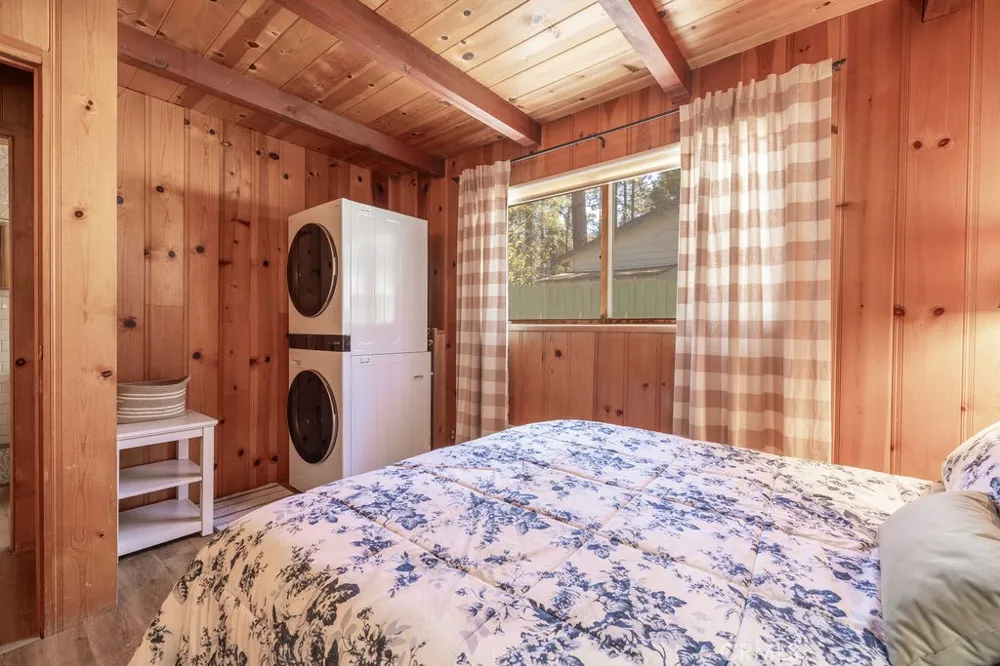 336 E Mojave Big Bear, CA 92314
