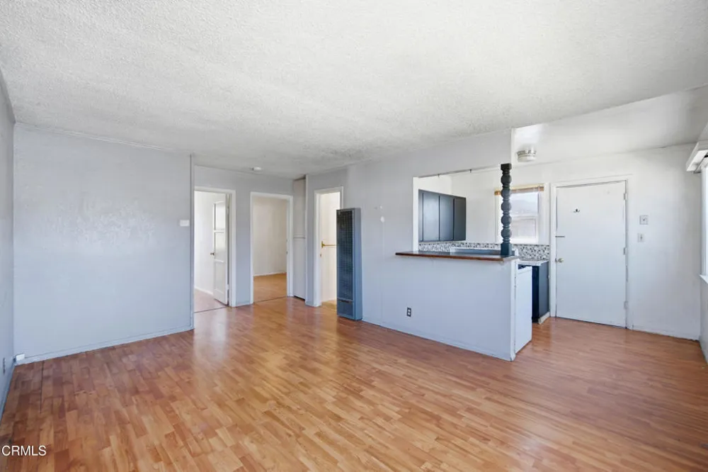 2385 Pierpont Boulevard Ventura, CA 93001