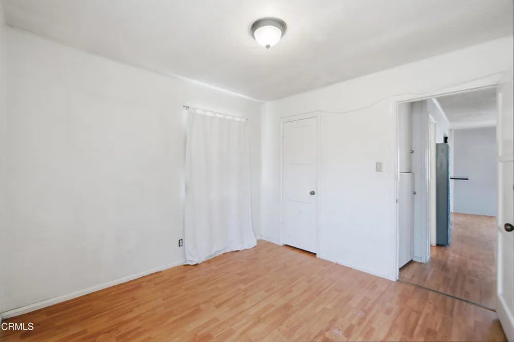 2385 Pierpont Boulevard Ventura, CA 93001