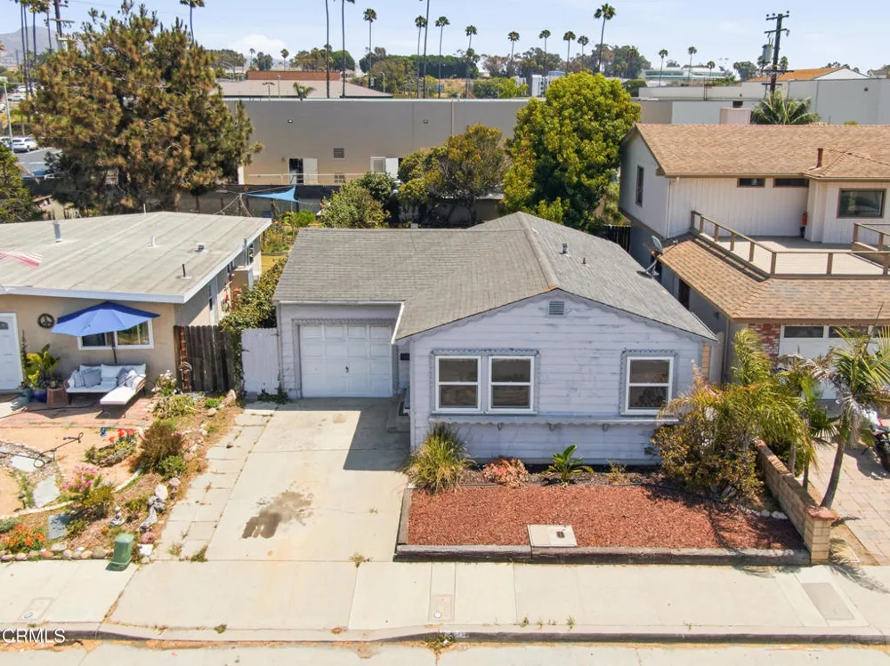 2385 Pierpont Boulevard Ventura, CA 93001