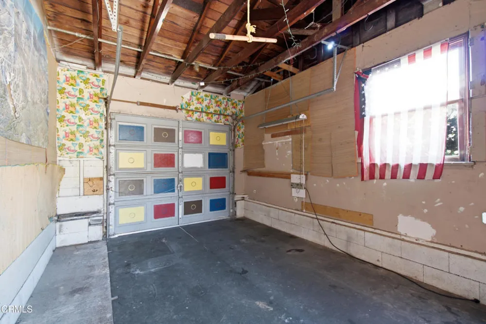 2385 Pierpont Boulevard Ventura, CA 93001