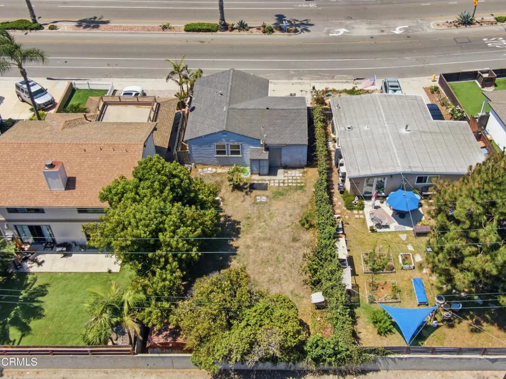 2385 Pierpont Boulevard Ventura, CA 93001