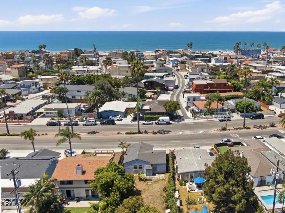 2385 Pierpont Boulevard Ventura, CA 93001