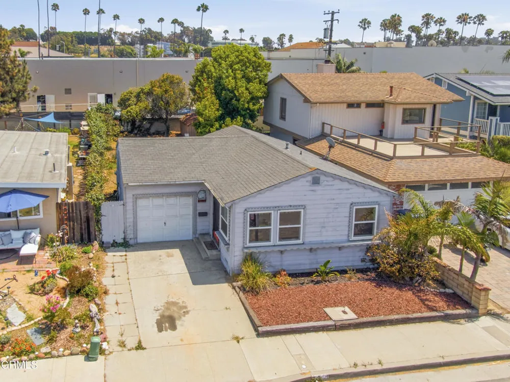 2385 Pierpont Boulevard Ventura, CA 93001