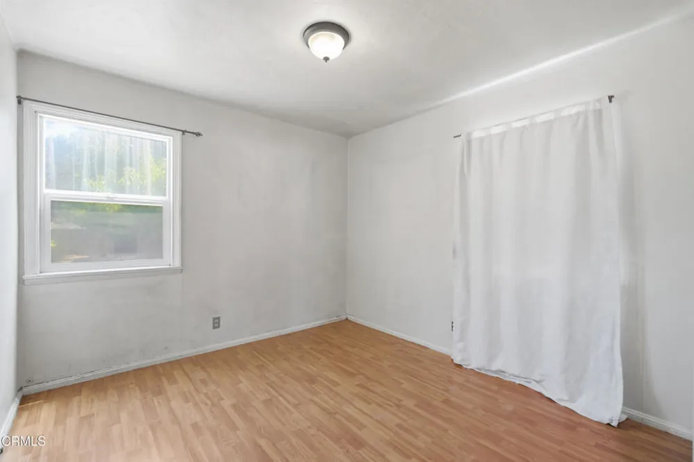 2385 Pierpont Boulevard Ventura, CA 93001
