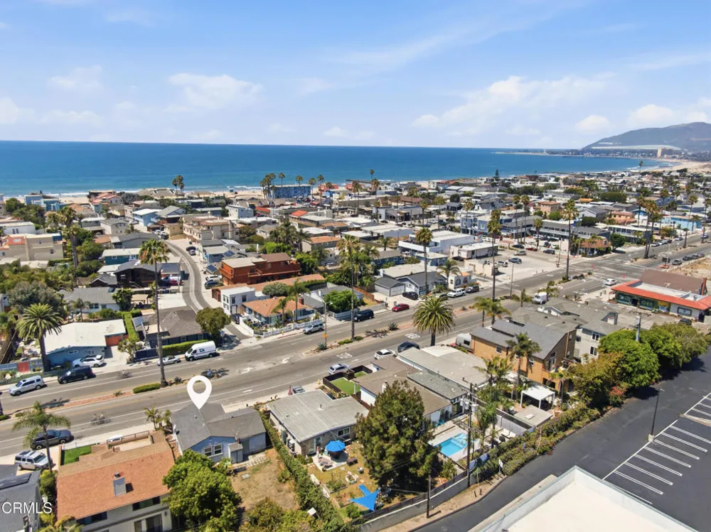 2385 Pierpont Boulevard Ventura, CA 93001