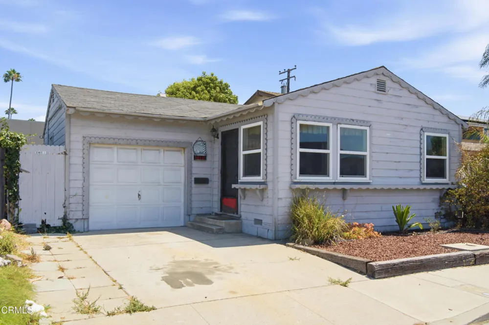 2385 Pierpont Boulevard Ventura, CA 93001