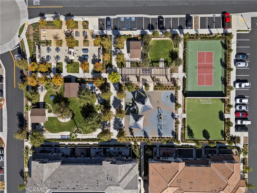 5604 Altamura Way #10 Fontana, CA 92336