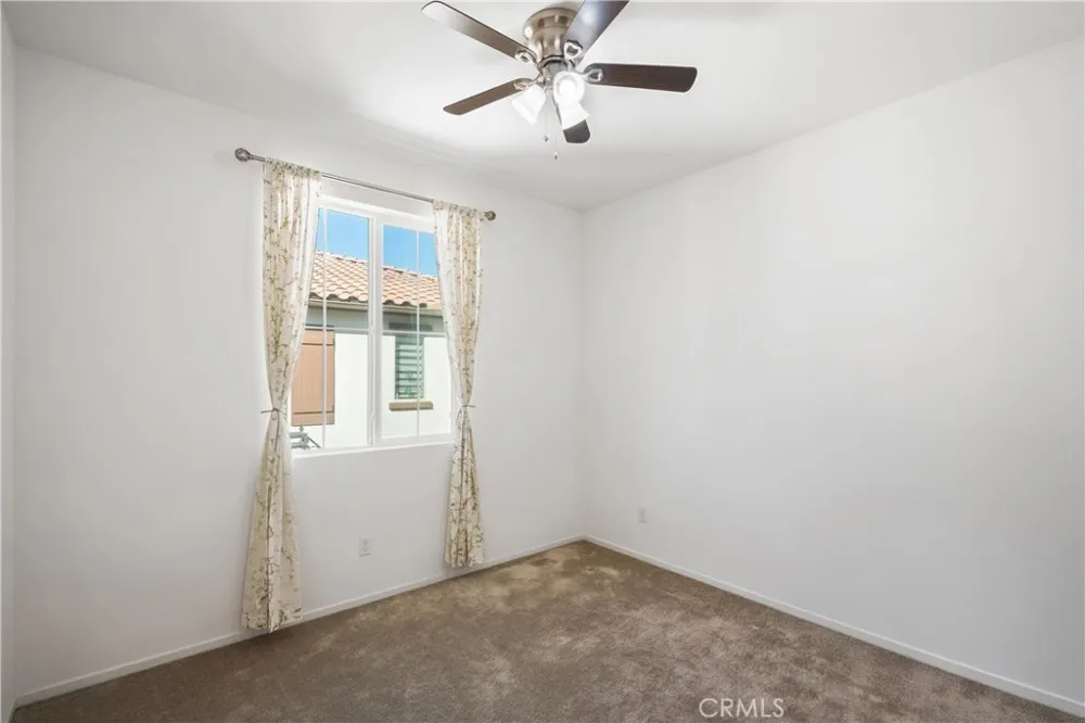 5604 Altamura Way #10 Fontana, CA 92336