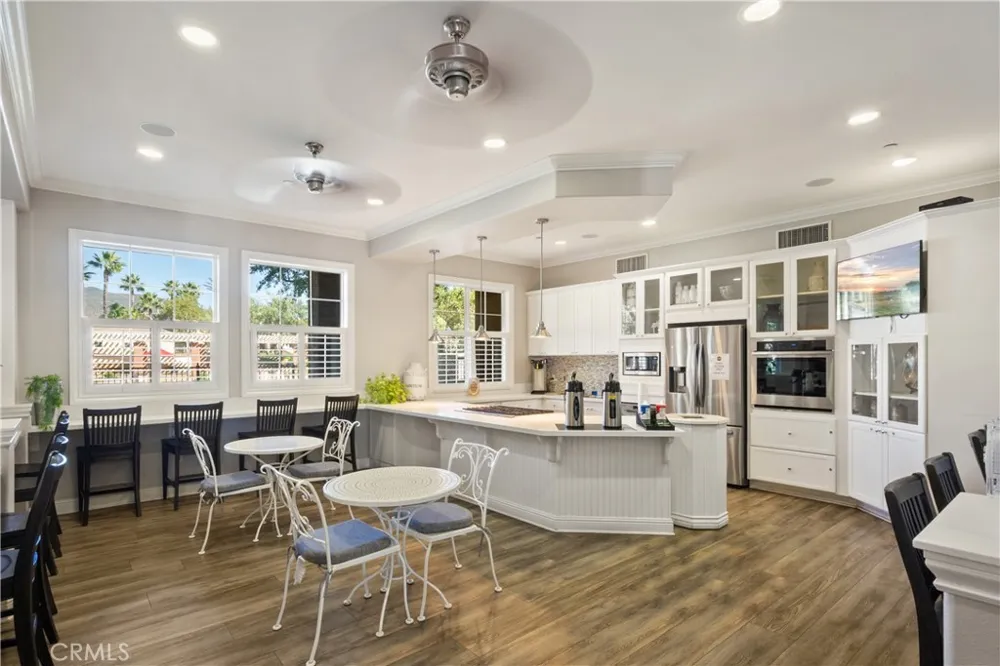 5604 Altamura Way #10 Fontana, CA 92336