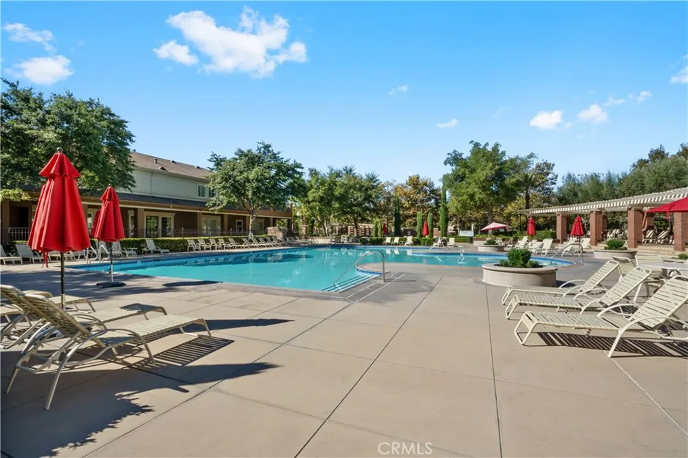 5604 Altamura Way #10 Fontana, CA 92336