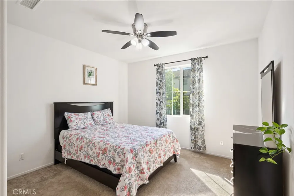 5604 Altamura Way #10 Fontana, CA 92336