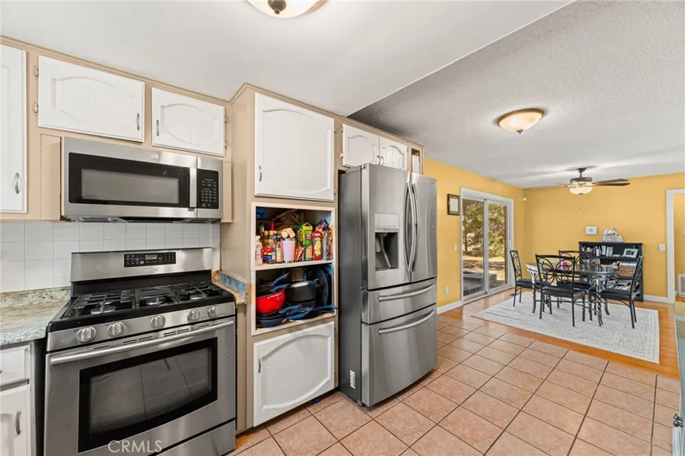 12978 11th Yucaipa, CA 92399
