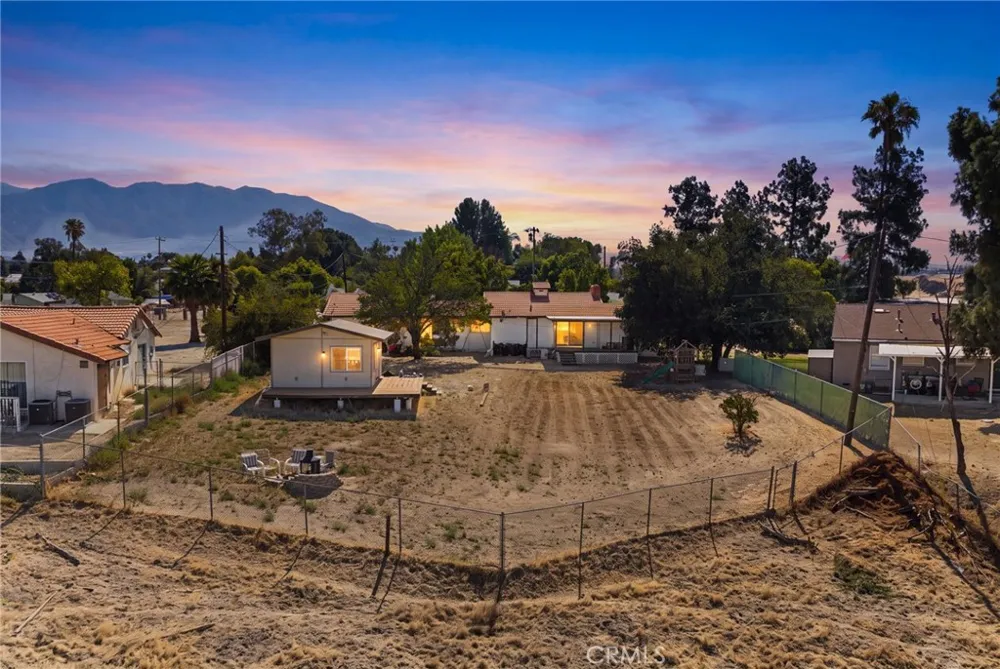 12978 11th Yucaipa, CA 92399