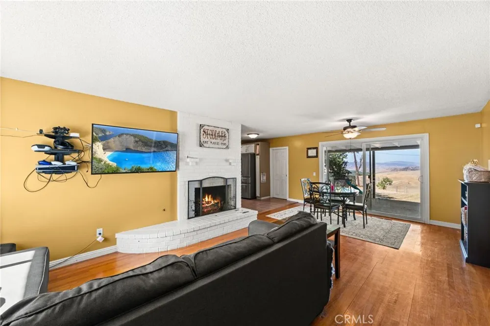 12978 11th Yucaipa, CA 92399