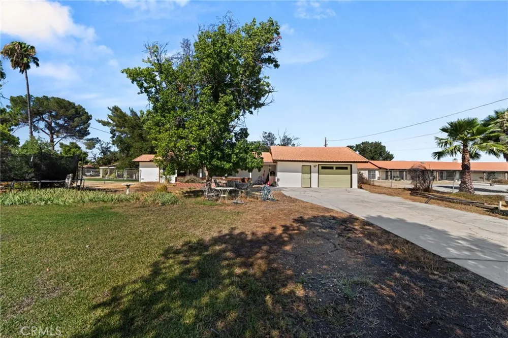12978 11th Yucaipa, CA 92399