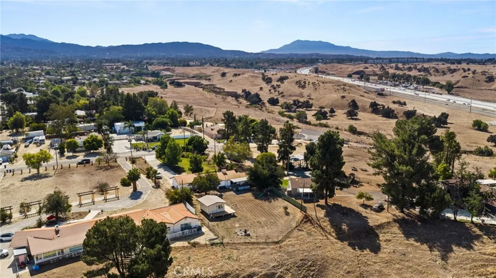 12978 11th Yucaipa, CA 92399