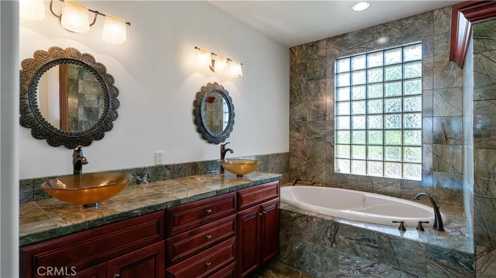 57934 Juarez Yucca Valley, CA 92284