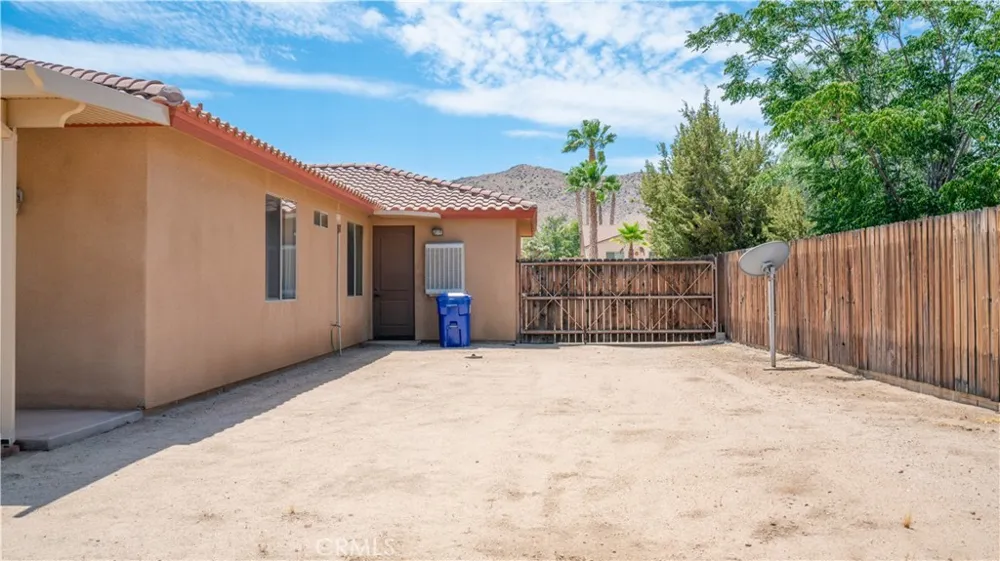 57934 Juarez Yucca Valley, CA 92284