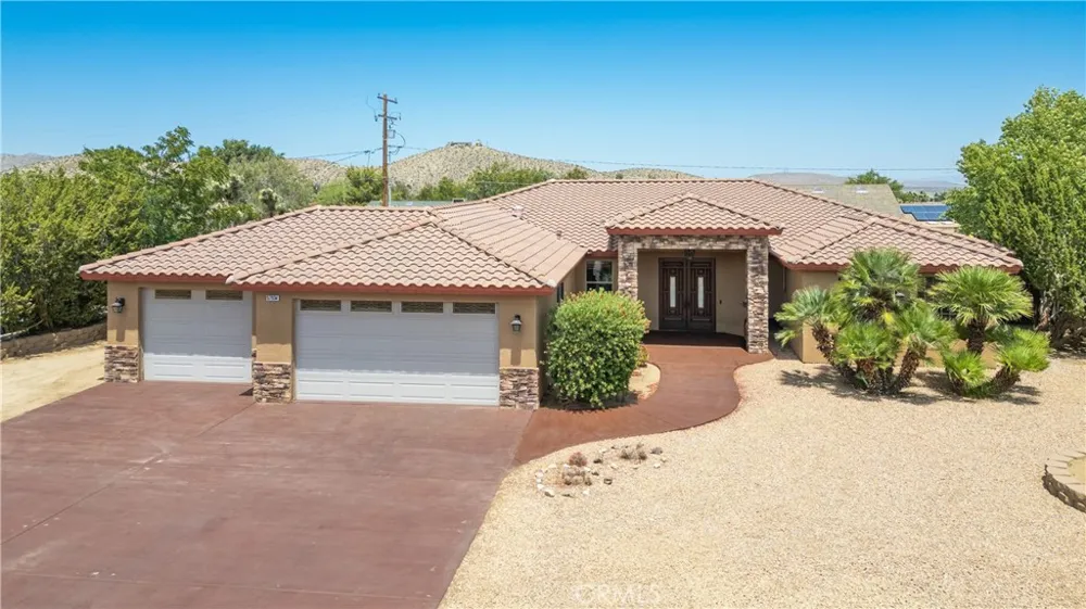 57934 Juarez Yucca Valley, CA 92284