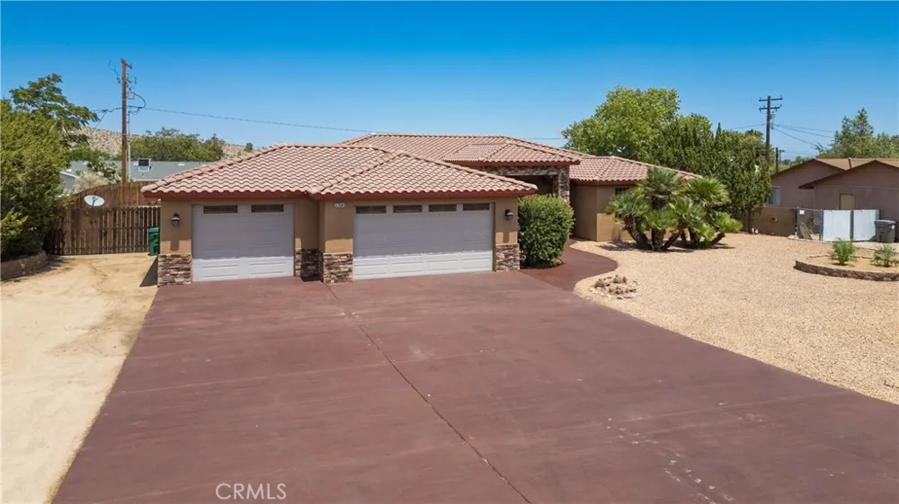 57934 Juarez Yucca Valley, CA 92284