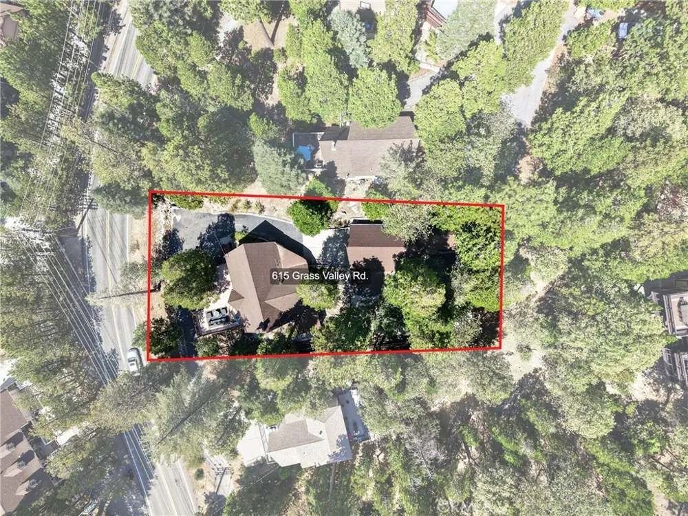 615 Grass Valley Rd Lake Arrowhead, CA 92352