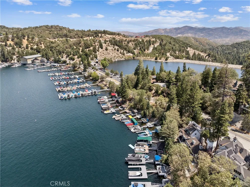 611 S611A - Dock 1/2 a Double Lake Arrowhead, CA 92352