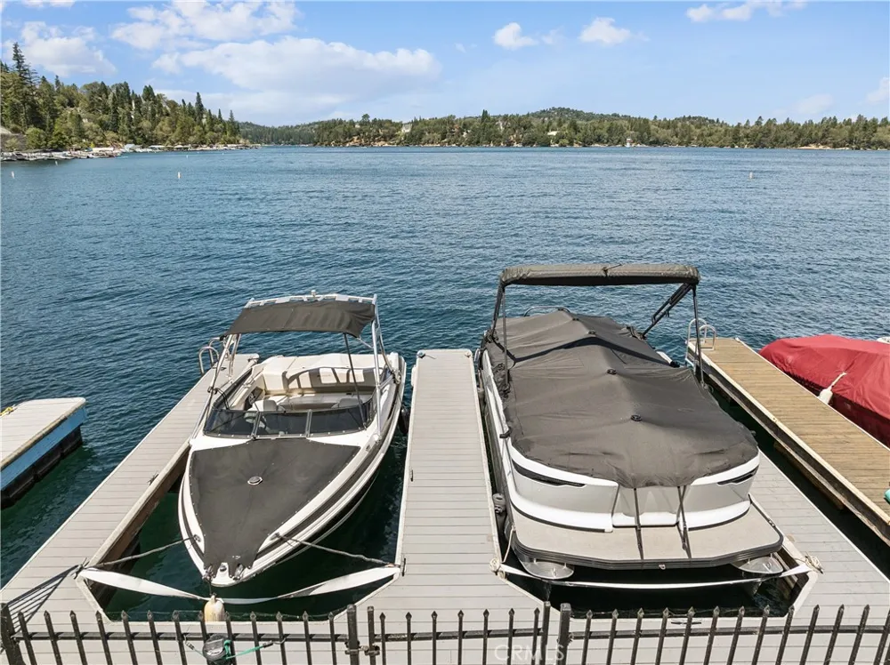 611 S611A - Dock 1/2 double Lake Arrowhead, CA 92352