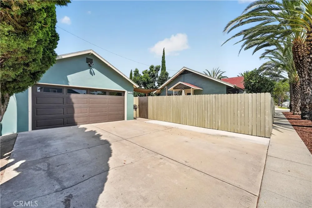 2700 W Olive Avenue Fullerton, CA 92833