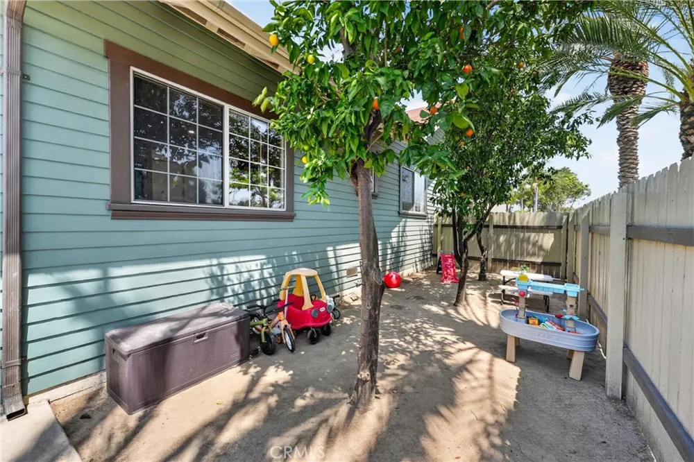 2700 W Olive Avenue Fullerton, CA 92833