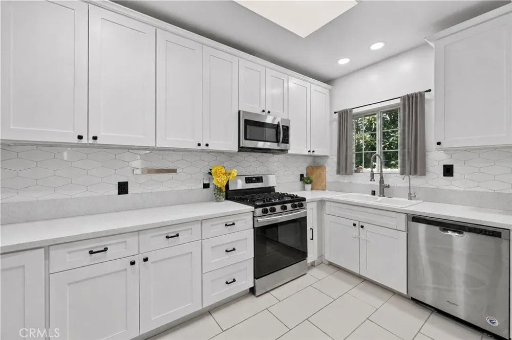 2700 W Olive Avenue Fullerton, CA 92833