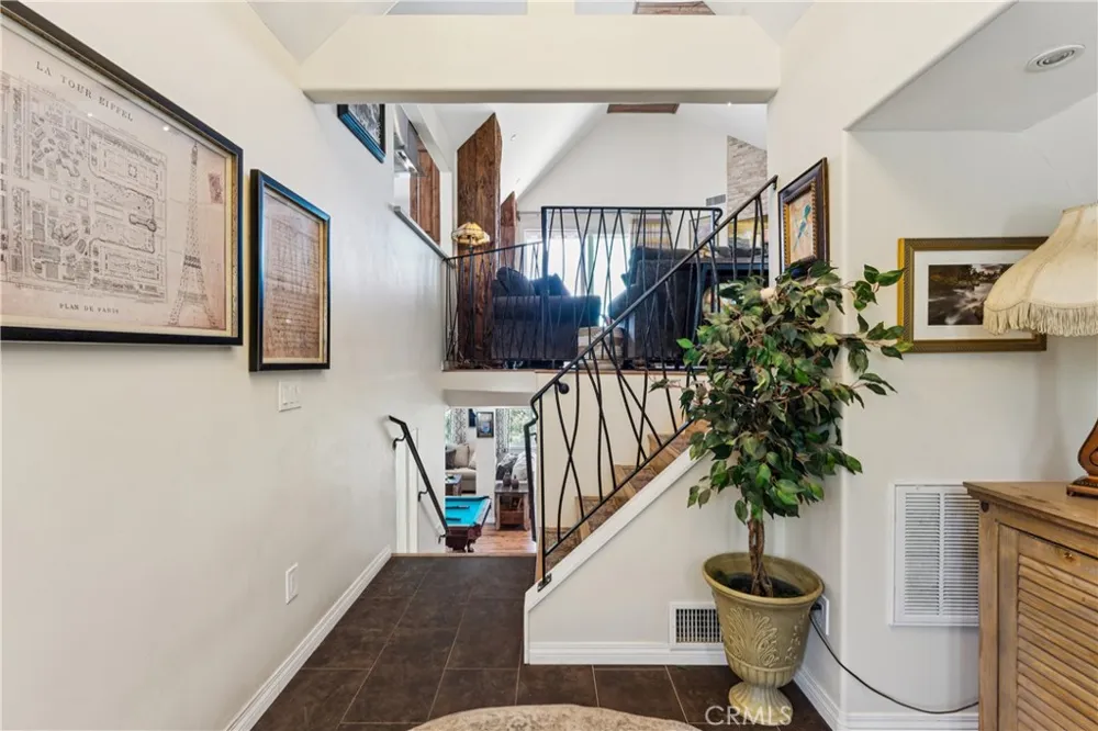1298 Yellowstone Drive Lake Arrowhead, CA 92352