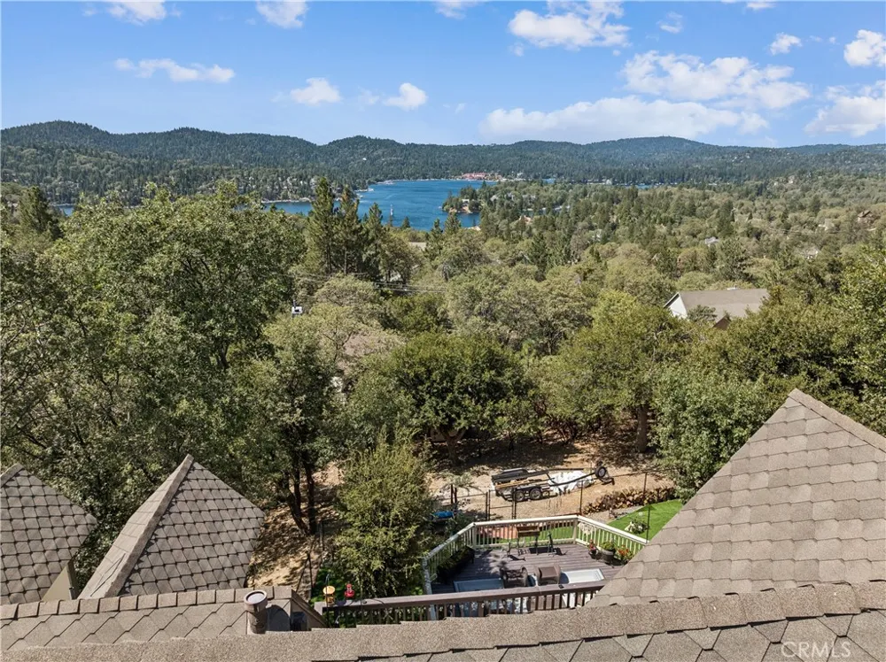 1298 Yellowstone Drive Lake Arrowhead, CA 92352