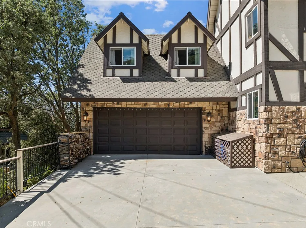 1298 Yellowstone Drive Lake Arrowhead, CA 92352